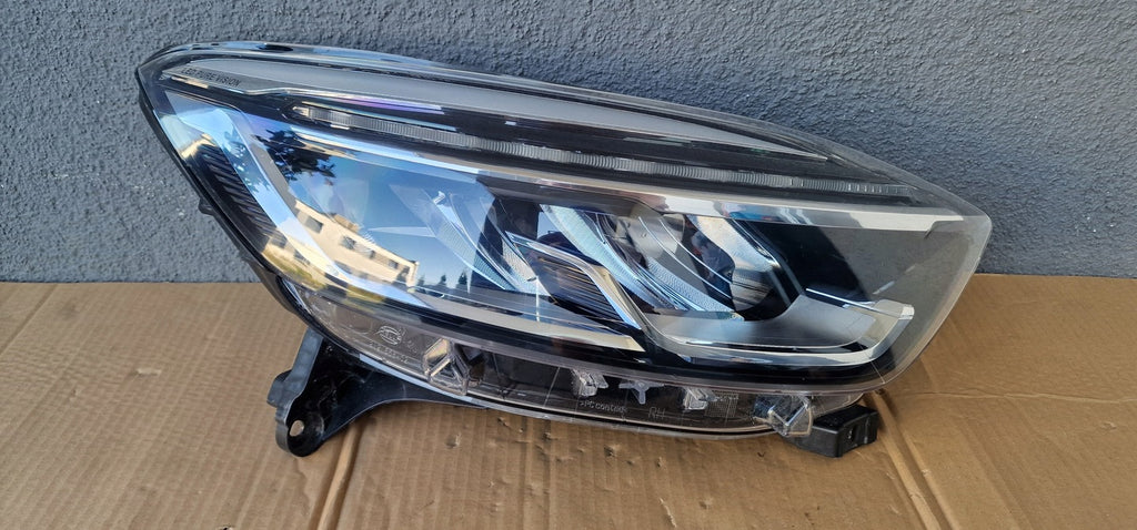 Frontscheinwerfer Renault Captur 260107244R LED Rechts Scheinwerfer Headlight