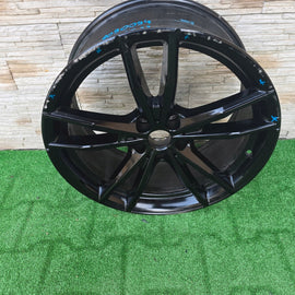 1x Alufelge 19 Zoll 8.0