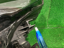 Laden Sie das Bild in den Galerie-Viewer, Frontscheinwerfer Mazda 3 BCJH-51040 Full LED Links Scheinwerfer Headlight