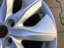 Laden Sie das Bild in den Galerie-Viewer, 1x Alufelge 16 Zoll 6.5&quot; 4x100 44ET 403007678R Renault Captur Clio 1 Rim Wheel