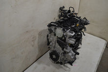 Load image into Gallery viewer, Motor Toyota V XA50 2.5 2019 Hybrid Engine Unkomplett MOT5870363797hq