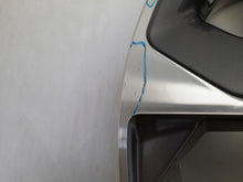 Laden Sie das Bild in den Galerie-Viewer, 1x Alufelge 17 Zoll 6.5&quot; 4x100 49ET Glanz Graphit 52910-H8500 Kia Stonic Mg