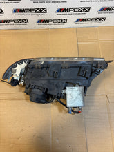 Laden Sie das Bild in den Galerie-Viewer, Frontscheinwerfer BMW E38 8386954 Xenon Rechts Scheinwerfer Headlight SCH1890671353le