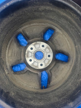 Load image into Gallery viewer, 1x Alufelge 17 Zoll 7.0" 5x114.3 52ET Glanz Schwarz 52910-AO000 Kia Rim Wheel FEL1265332719xi
