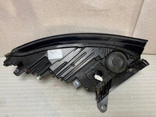 Load image into Gallery viewer, Frontscheinwerfer Skoda Enyaq 5LB941015F Full LED Links Scheinwerfer Headlight SCH3070757774zc