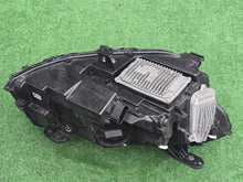 Laden Sie das Bild in den Galerie-Viewer, Frontscheinwerfer Mercedes-Benz W176 A1769068900 LED Links Headlight SCH4833229470uu