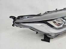Laden Sie das Bild in den Galerie-Viewer, Frontscheinwerfer Toyota 4 Yaris SPP8989 Rechts Scheinwerfer Headlight