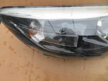 Laden Sie das Bild in den Galerie-Viewer, Frontscheinwerfer Renault Captur 260100855R Rechts Scheinwerfer Headlight