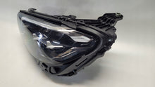 Laden Sie das Bild in den Galerie-Viewer, Frontscheinwerfer Mercedes-Benz W213 A2139069309 LED Links Headlight SCH3113090037pu