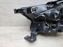 Load image into Gallery viewer, Frontscheinwerfer Ford Ranger Rechts Scheinwerfer Headlight SCH1686681088qu