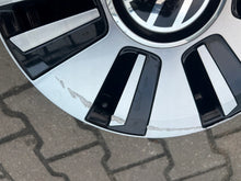 Load image into Gallery viewer, 1x Alufelge 15 Zoll 5.0" 4x100 1S0601025AH VW Rim Wheel FEL7953442523fv
