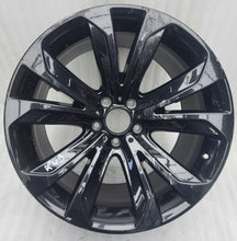Load image into Gallery viewer, 1x Alufelge 20 Zoll 11.0" 5x120 37ET 6858528 BMW X5 E70 F15 F85 Rim Wheel FEL6951884430mi