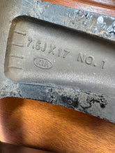 Load image into Gallery viewer, 1x Alufelge 17 Zoll 7.5&quot; 5x114.3 52 5ET 52910-D4250 Kia Optima Rim Wheel