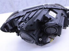 Laden Sie das Bild in den Galerie-Viewer, Frontscheinwerfer Mercedes-Benz W246 A2468207761 Xenon Links Headlight SCH3696486076ao