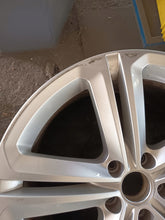 Laden Sie das Bild in den Galerie-Viewer, 1x Alufelge 19 Zoll 9.0" 5x112 33ET 5N0601025T VW Rim Wheel FEL9792397027ad