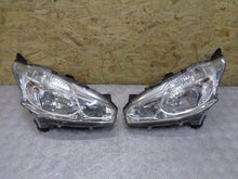 Laden Sie das Bild in den Galerie-Viewer, Frontscheinwerfer Peugeot 208 I 9802221280 Ein Satz Scheinwerfer Headlight SCH5669817592yp