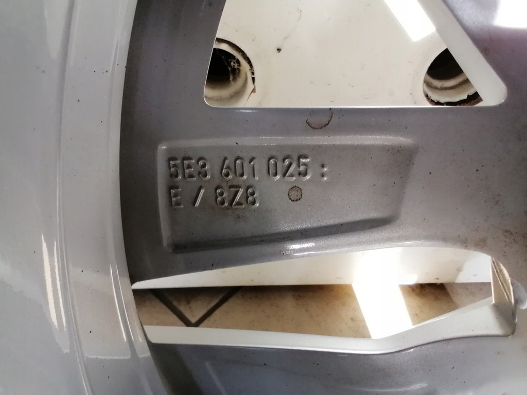 1x Alufelge 17 Zoll 7.0" 5x112 46ET Glanz Silber 5E3601025 Skoda Octavia Iv FEL5583025173my