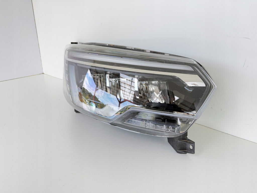 Frontscheinwerfer Renault Trafic III 260102899R Rechts Scheinwerfer Headlight SCH2757365620ul