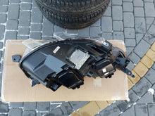 Laden Sie das Bild in den Galerie-Viewer, Frontscheinwerfer Opel Vivaro Zafira Life 9832837680 Xenon Links Headlight