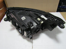 Laden Sie das Bild in den Galerie-Viewer, Frontscheinwerfer Mercedes-Benz Cls A2579068400 LED Rechts Headlight