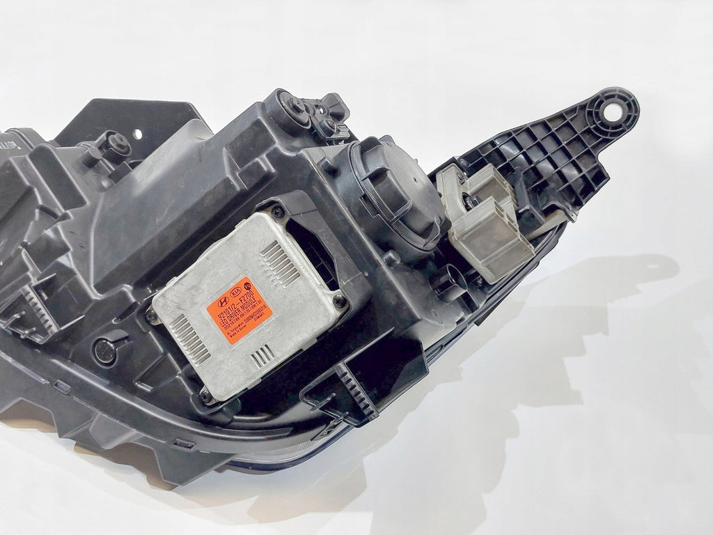 Frontscheinwerfer Hyundai Elantra 92102-F2700 92102-F2 Full LED Rechts Headlight