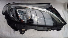 Laden Sie das Bild in den Galerie-Viewer, Frontscheinwerfer Mercedes-Benz W205 A205 A2059063803 LED Rechts Headlight SCH2994375433vb