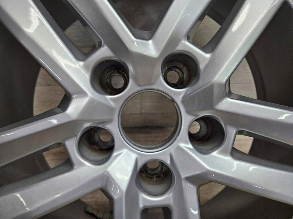 1x Alufelge 17 Zoll 7.0" 5x112 42ET Glanz Silber 8W0601025P Audi A4 B9 Rim Wheel FEL9227818802zr