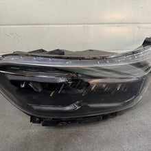 Laden Sie das Bild in den Galerie-Viewer, Frontscheinwerfer Kia Stonic 92101H8 Links Scheinwerfer Headlight SCH4178742295ko