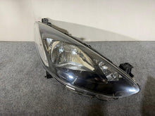 Laden Sie das Bild in den Galerie-Viewer, Frontscheinwerfer Mazda II D651-51030 Rechts Scheinwerfer Headlight SCH8303199187nz