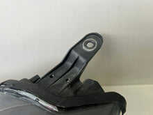 Load image into Gallery viewer, Frontscheinwerfer Toyota Yaris Links Scheinwerfer Headlight