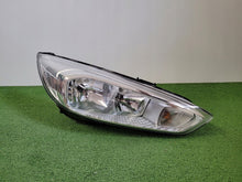 Load image into Gallery viewer, Frontscheinwerfer Ford Focus F1EB-13W029-AE Rechts Scheinwerfer Headlight