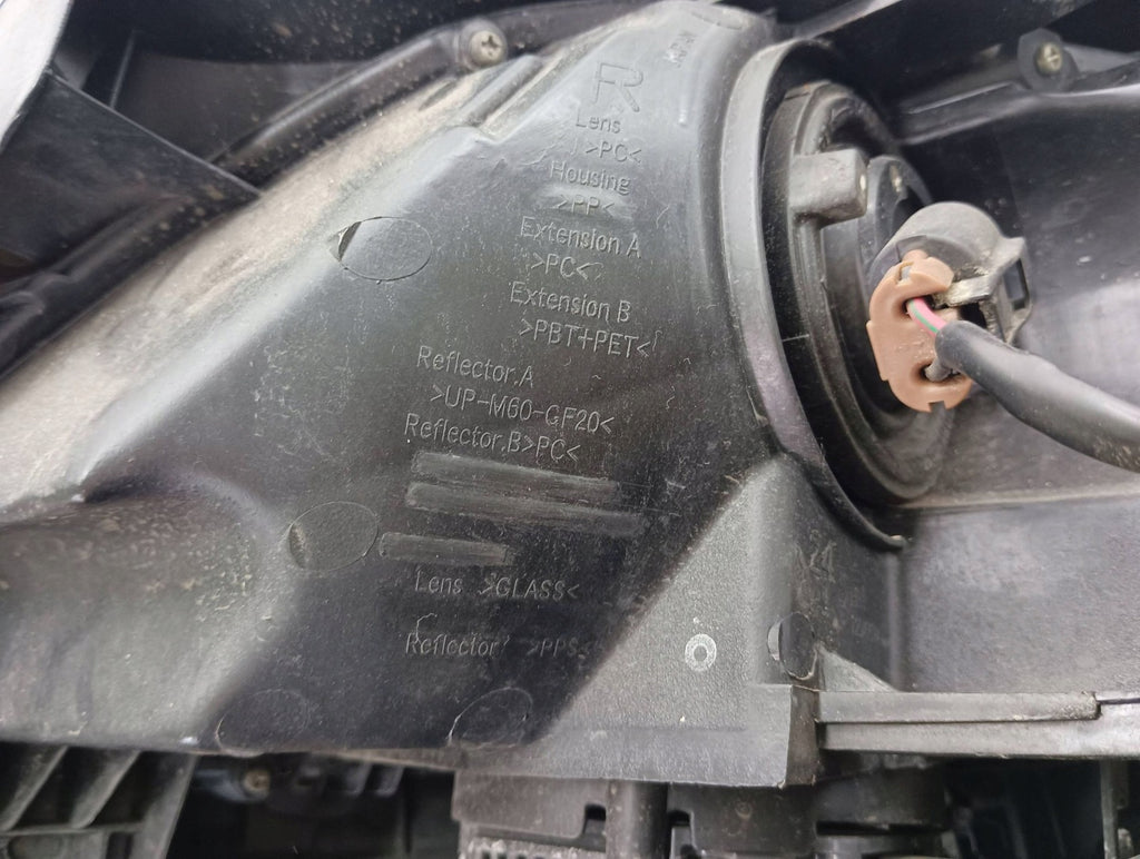 Frontscheinwerfer Mazda Cx-7 E22151030 Rechts Scheinwerfer Headlight SCH8885352658kr