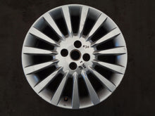 Laden Sie das Bild in den Galerie-Viewer, 1x Alufelge 17 Zoll 6.5" 4x100 46ET Glanz Silber 51767998 Fiat Punto Evo Grande FEL4617189018pi