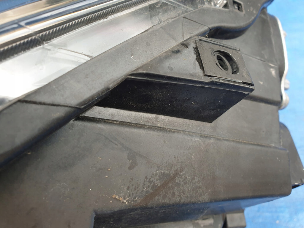 Frontscheinwerfer Seat Ateca 90117433C LED Links Scheinwerfer Headlight