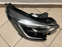 Laden Sie das Bild in den Galerie-Viewer, Frontscheinwerfer Renault Captur II 260104525R Full LED Rechts Headlight