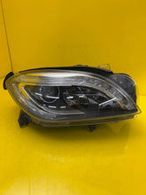 Laden Sie das Bild in den Galerie-Viewer, Frontscheinwerfer Mercedes-Benz W166 A1668207359 Xenon FALSE Headlight SCH1868727361fj