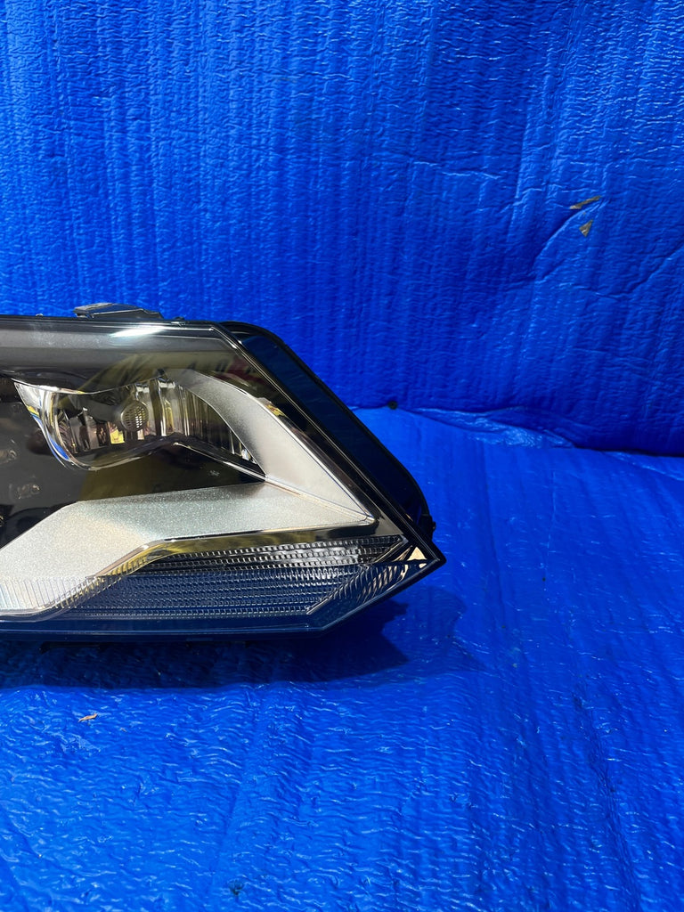 Frontscheinwerfer VW Tiguan 5N1941034B Xenon Rechts Scheinwerfer Headlight