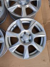 Laden Sie das Bild in den Galerie-Viewer, 4x Alufelge 16 Zoll 6.5" 5x108 43ET Silber KBA47263 8634738 Citroën I V70 S60 FEL5859680554um
