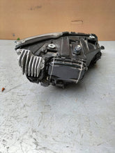 Laden Sie das Bild in den Galerie-Viewer, Frontscheinwerfer Seat Ibiza V 6F1941007E LED Ein Stück (Rechts oder Links)