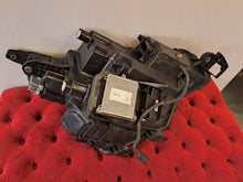 Laden Sie das Bild in den Galerie-Viewer, Frontscheinwerfer Skoda Kodiaq 566941036A 566941035A Ein Satz Headlight SCH2495869699ax