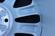 Load image into Gallery viewer, 1x Alufelge 17 Zoll 7.0" 5x108 50ET Glanz Silber AM5J-1007-FB Ford C-Max FEL6731089509hv