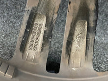 Load image into Gallery viewer, 1x Alufelge 18 Zoll 7.5&quot; 5x114.3 55ET 86611-J7710 Kia Soul Rim Wheel