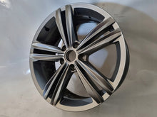 Load image into Gallery viewer, 1x Alufelge 18 Zoll 7.0" 5x112 45ET VW T-Roc Rim Wheel FEL3915974696pa