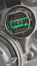 Laden Sie das Bild in den Galerie-Viewer, Frontscheinwerfer Kia Ceed 92101-J7500 Links Scheinwerfer Headlight