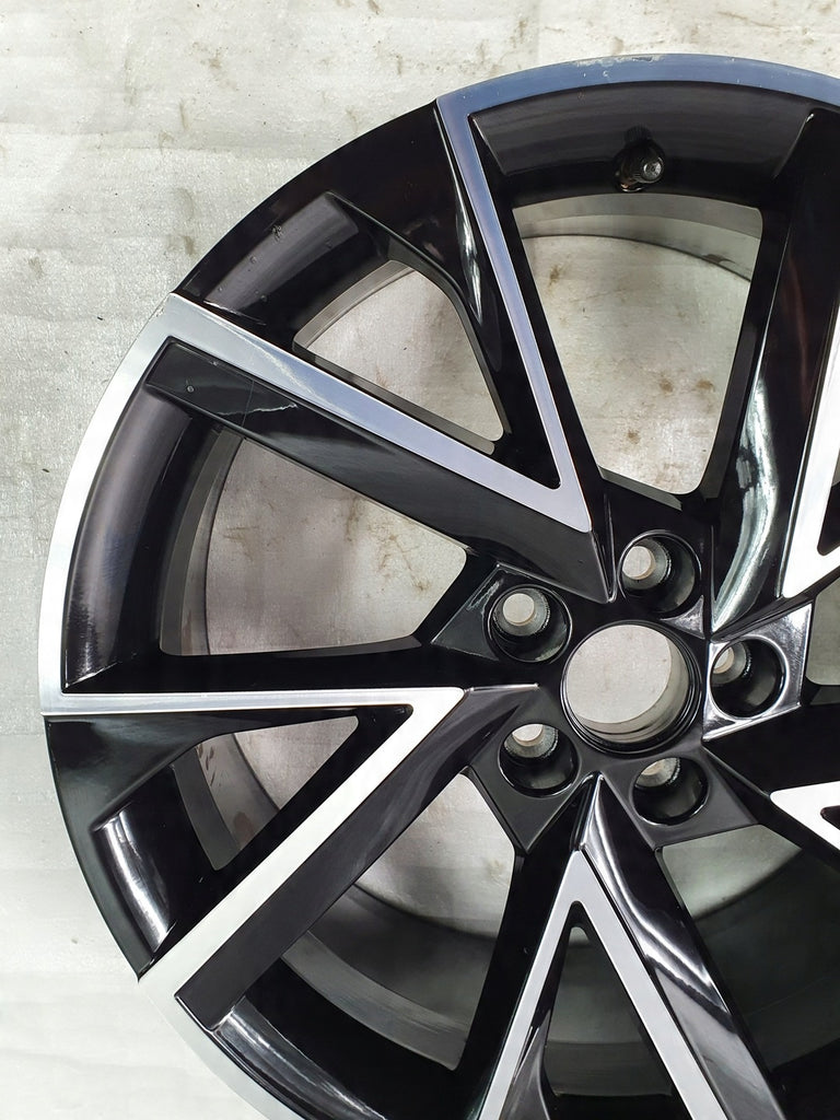 1x Alufelge 18 Zoll 7.0" 5x112 39ET 657601025G 657601025A Skoda Scala Kamiq
