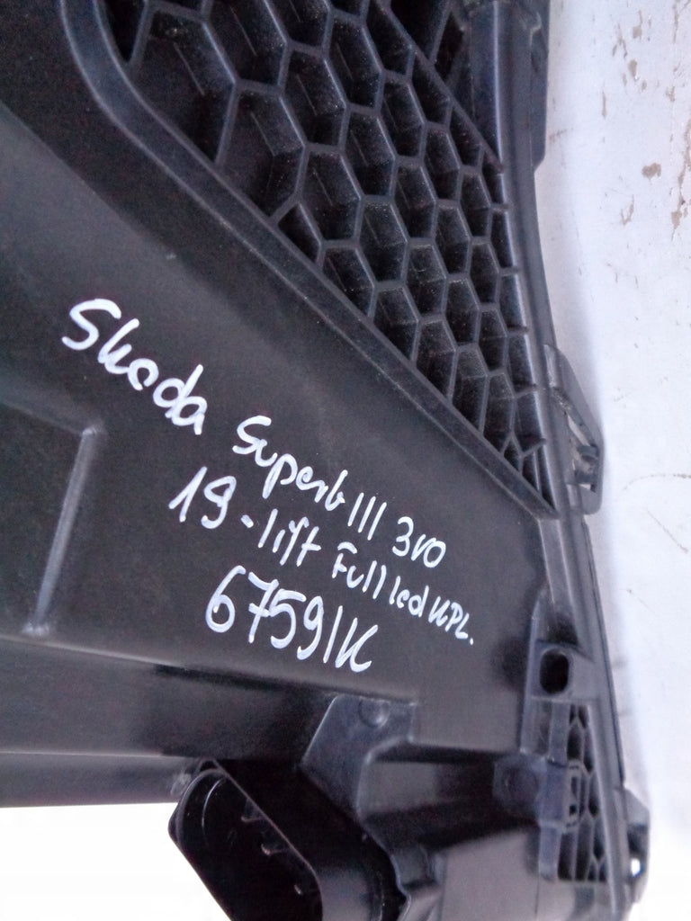 Frontscheinwerfer Skoda Superb III 3V1941016D Full LED Rechts Headlight