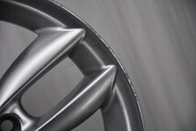 Laden Sie das Bild in den Galerie-Viewer, 1x Alufelge 17 Zoll 7.0" 5x120 50ET Glanz Silber 9803723 Mini Countryman FEL2629218267mt