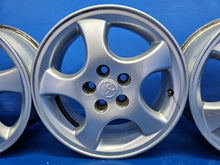 Load image into Gallery viewer, 4x Alufelge 15 Zoll 6.0" 5x114.3 PZ406-T0674-Z Toyota Rim Wheel FEL8938046674kv
