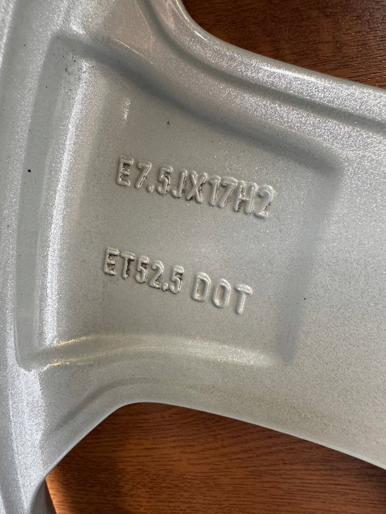 1x Alufelge 17 Zoll 7.5" 5x108 52 5ET Glanz Silber CJ5C-1007-B2B Ford Kuga