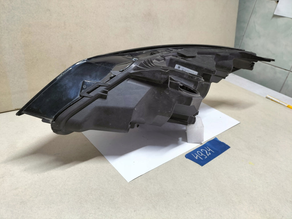 Frontscheinwerfer Opel Astra 39158006 Rechts Scheinwerfer Headlight SCH4653288414hn